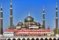 Mengunjungi Masjid Kristal Terengganu: Arsitektur Menakjubkan